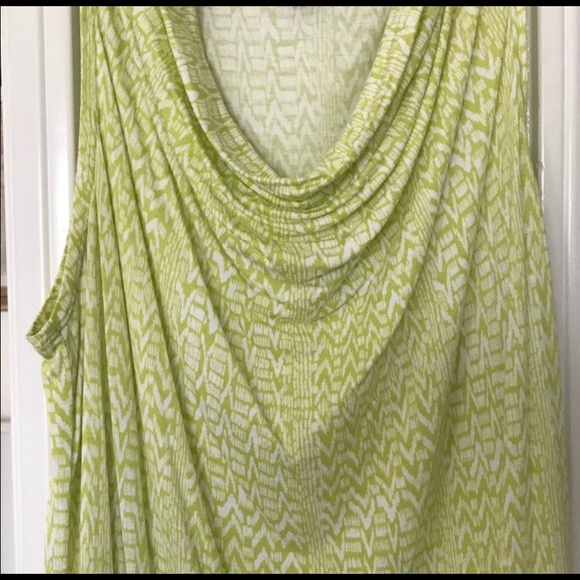 Cute Top - Picture 2 of 6